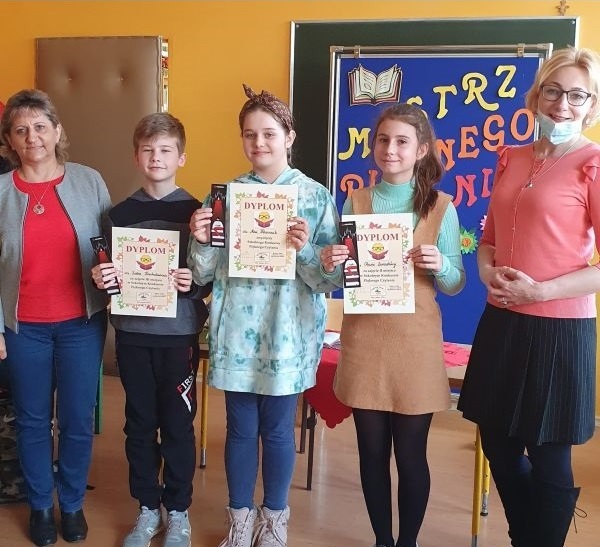 Szkolny Turniej Pięknego Czytania