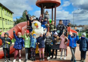 SPOTKANIE Z WIELKANOCNYM KURCZAKIEM