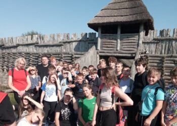 Wycieczka do Biskupina