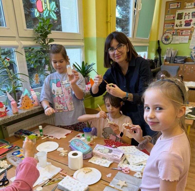 Przygotowania do kiermaszu kl. 2b