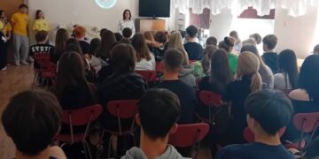 Ósmoklasiści w "Samochodówce" i "Ceramiku"
