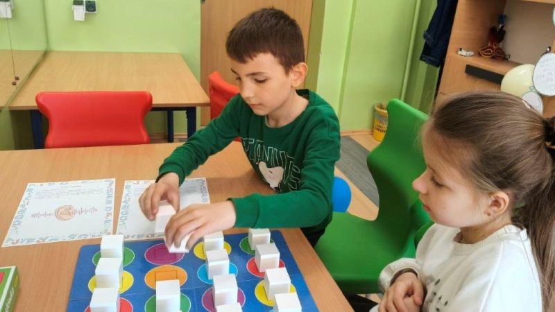 U jak ucho i P jak pamięć
